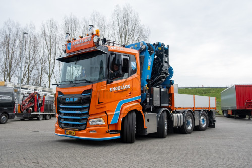 DAF XF530 FAX 8x2 - 03